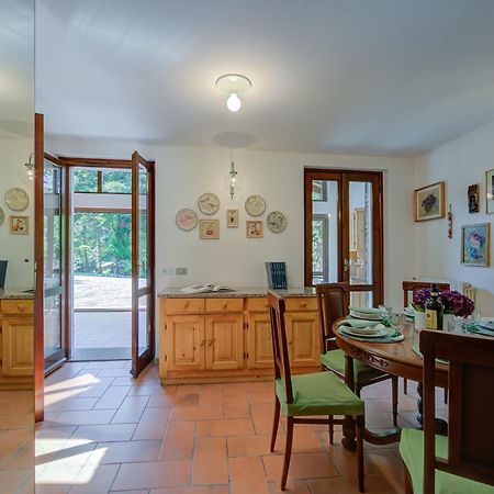 Villa Il Castagno Few Min From Beach - Happy Rentals Castelveccana Esterno foto