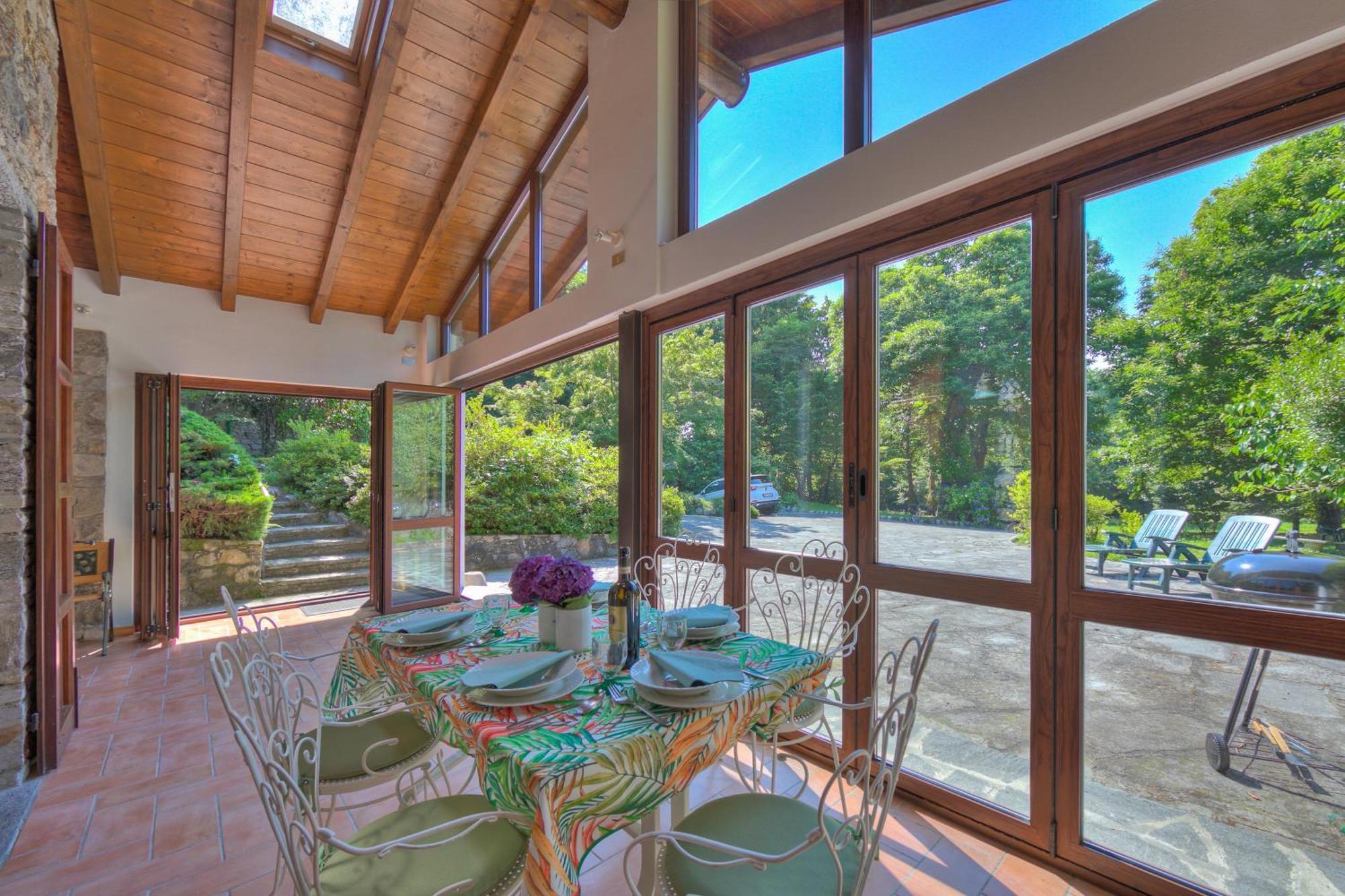 Villa Il Castagno Few Min From Beach - Happy Rentals Castelveccana Esterno foto