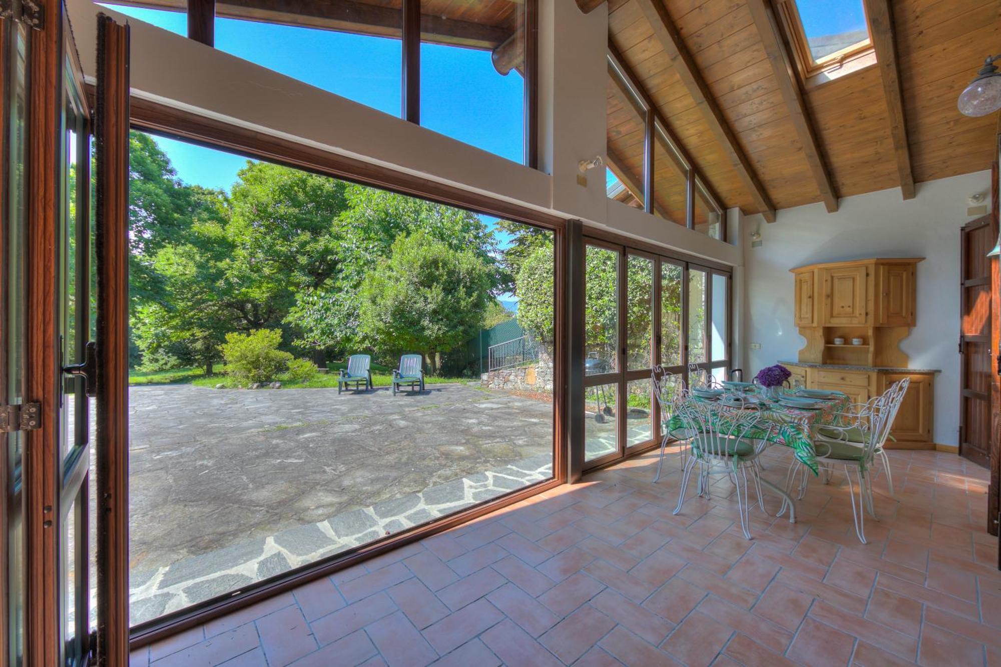 Villa Il Castagno Few Min From Beach - Happy Rentals Castelveccana Esterno foto