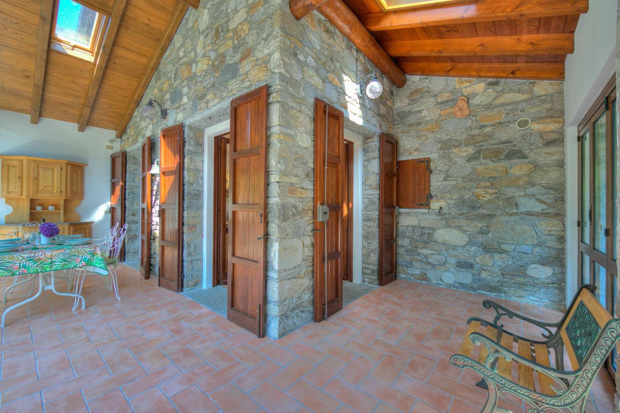 Villa Il Castagno Few Min From Beach - Happy Rentals Castelveccana Esterno foto