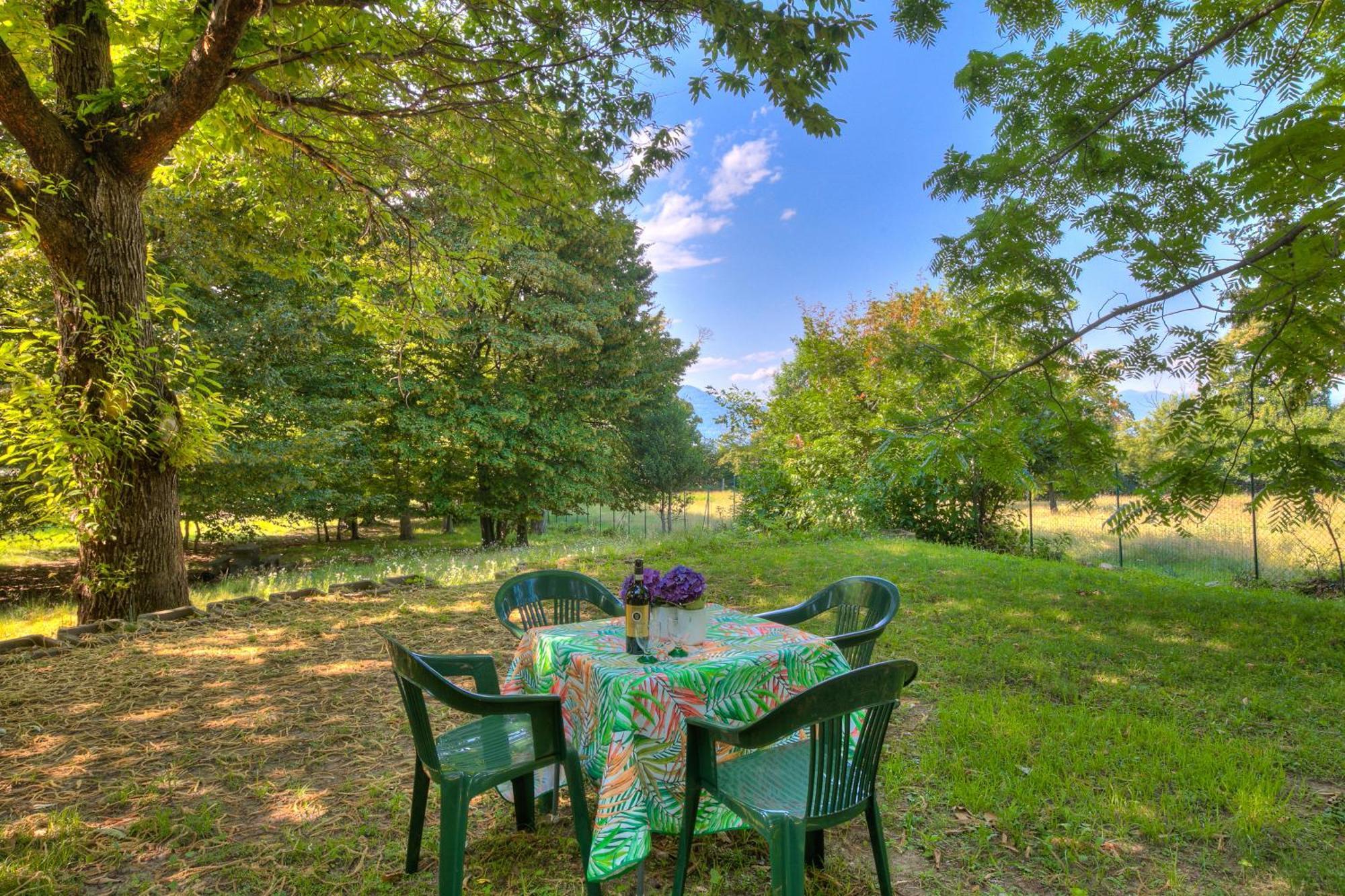 Villa Il Castagno Few Min From Beach - Happy Rentals Castelveccana Esterno foto